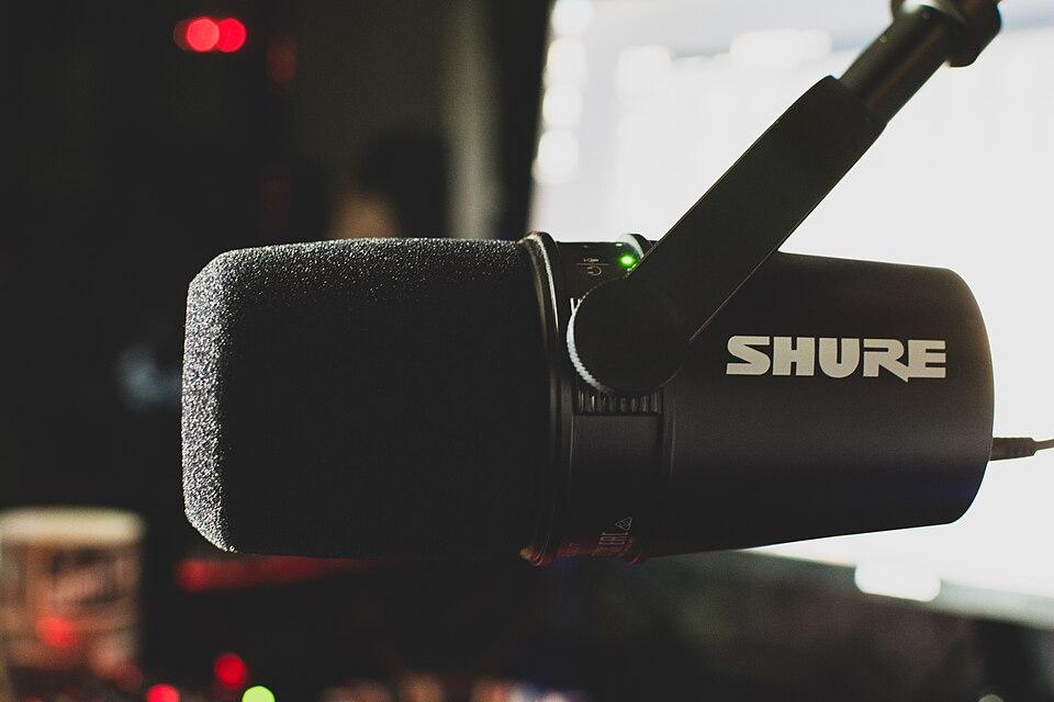 Shure MV7
